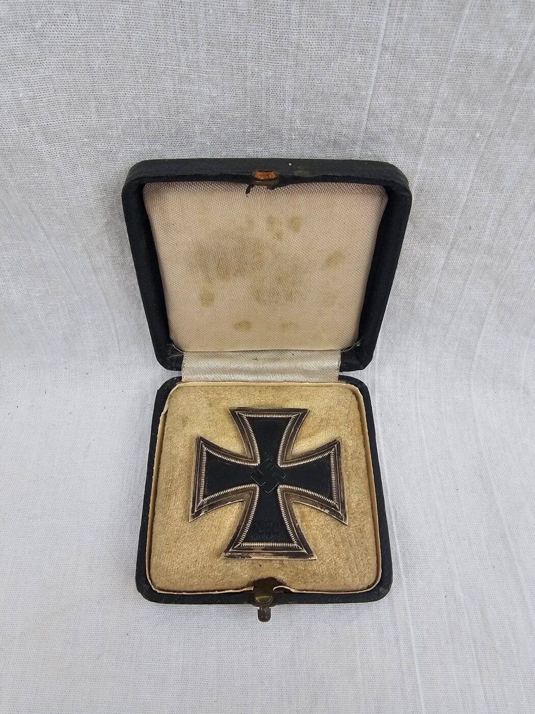 German Nazi WW2 Third Reich Iron Cross First Class and Original Box