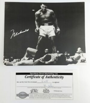 USA, Muhammad Ali Signed 10×8 Boxing Photograph, With Cerificate of Authenticity by Sportizus COA