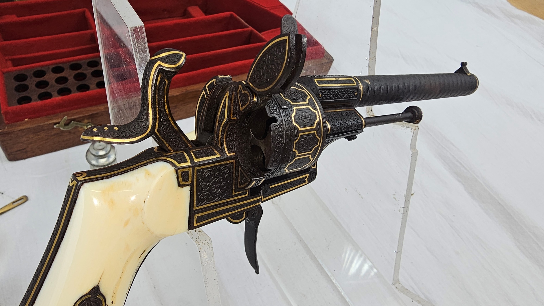 19th Century Pinfire revolver Presented by King of Italy Umberto to Garibaldi - RESERVED - Image 10