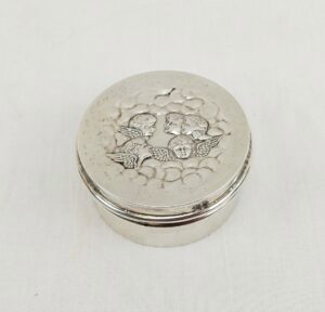 Birmingham 1905 Sterling Silver Repousse Cherubs Glass Lined Lidded Pot
