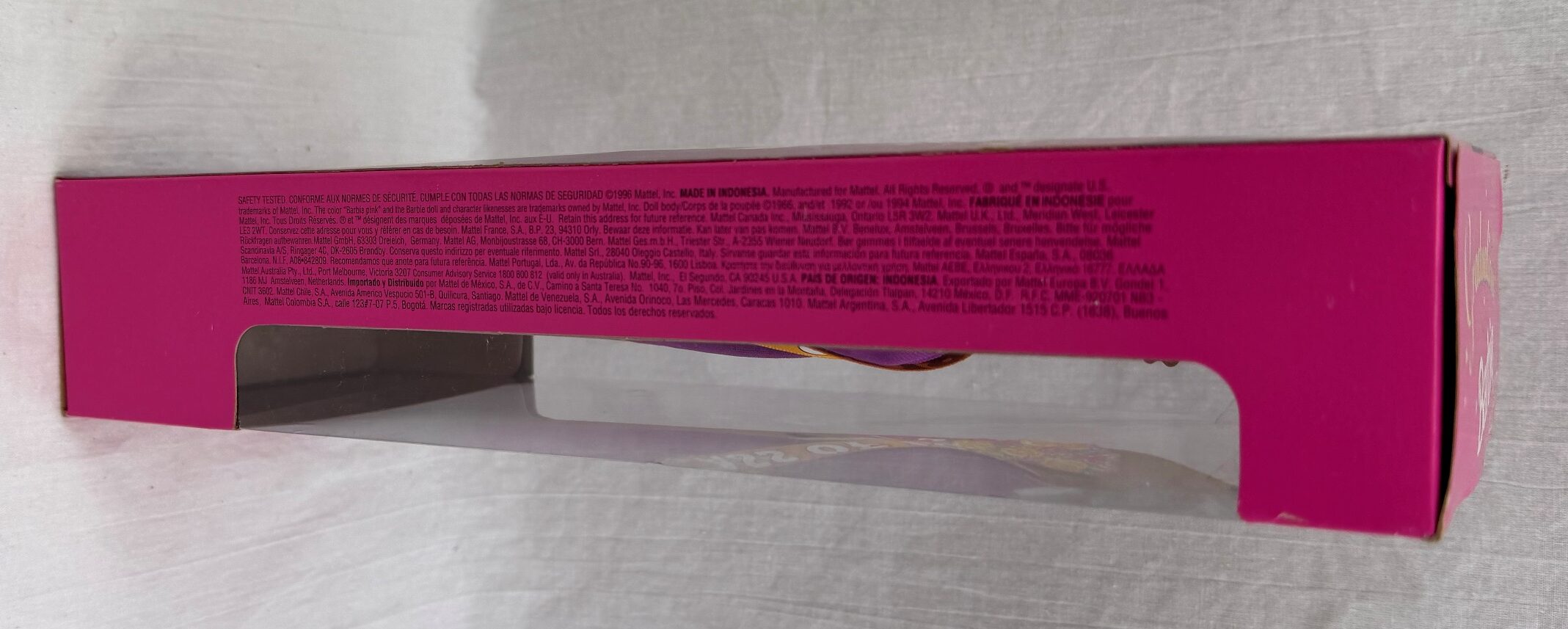 Boxed 1997 Mattel Barbie Graduation - Image 2