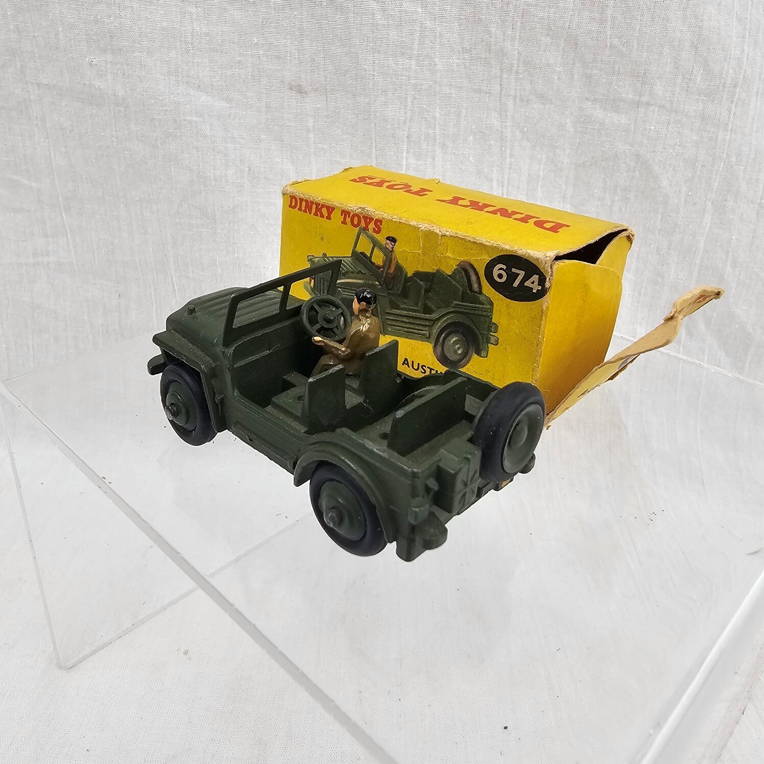 Boxed Dinky Toys 674 Austin Champ #4 - Image 5