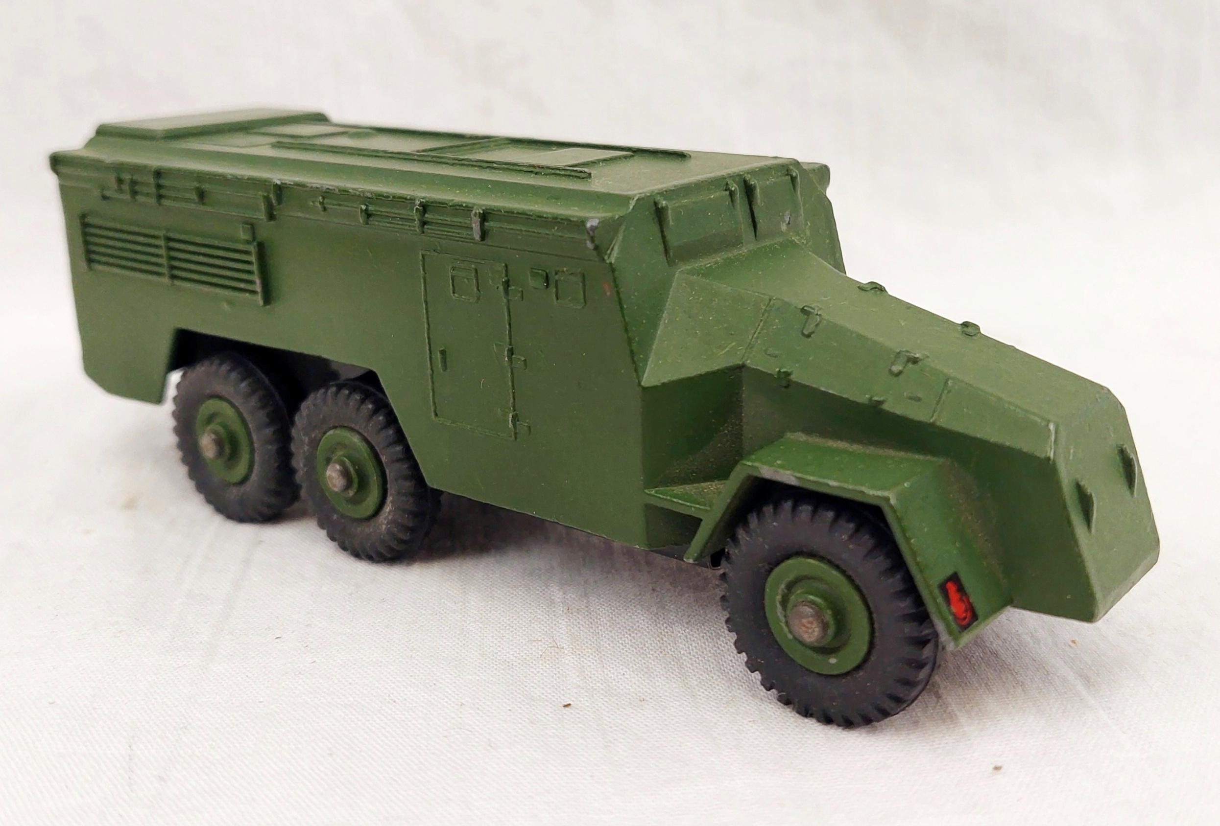 Boxed Dinky Toys 677 Armoured Command Vehicle #3 - Image 3