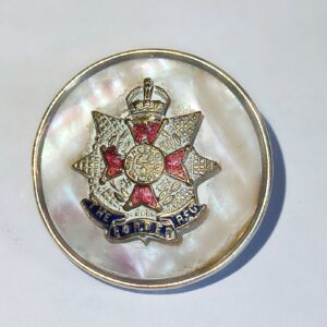 Original WW1 British The Borderes Regiment Mother of Pearl & Silver Sweetheart Brooch