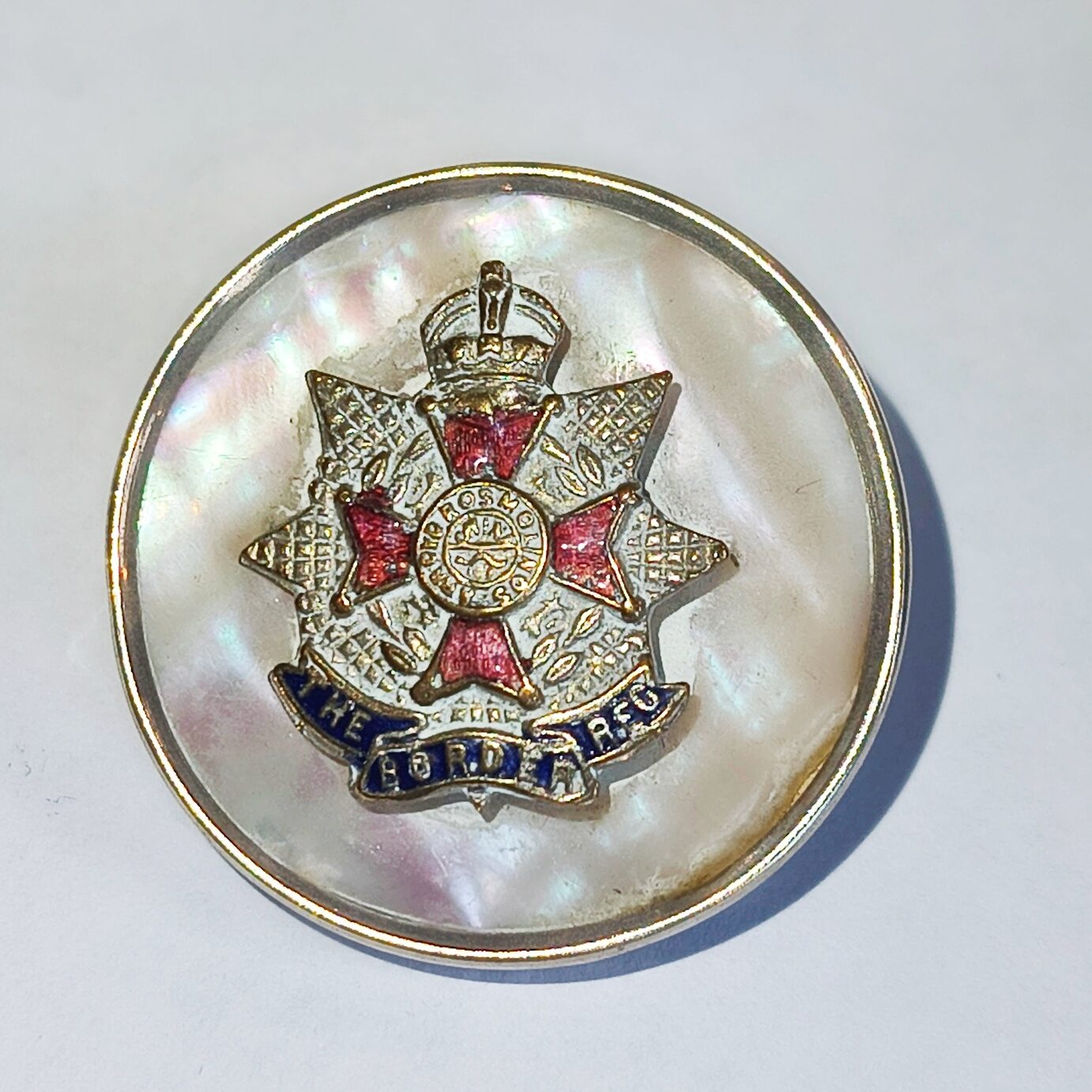 Original WW1 British The Borderes Regiment Mother of Pearl & Silver Sweetheart Brooch