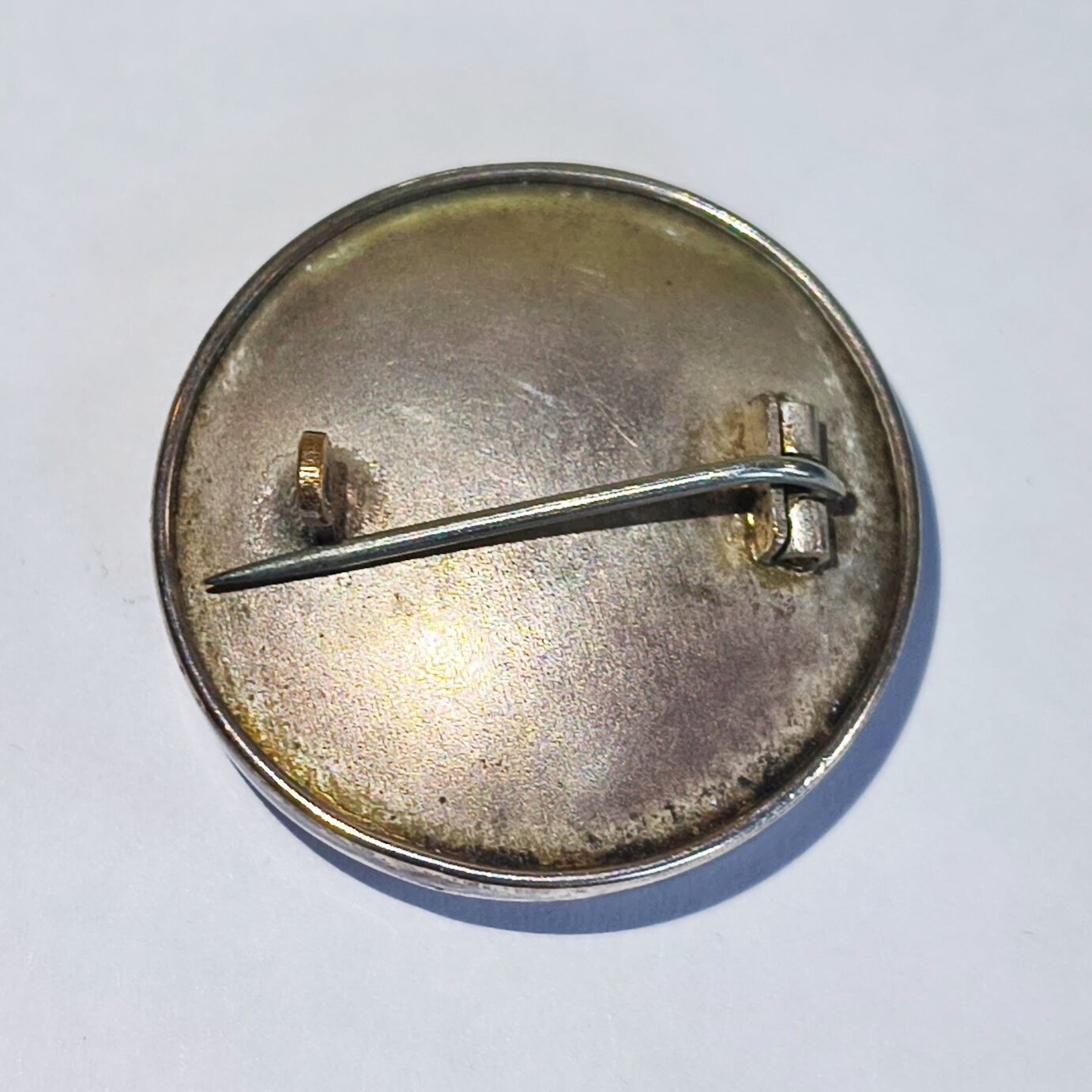 Original WW1 British The Borderes Regiment Mother of Pearl & Silver Sweetheart Brooch - Image 3