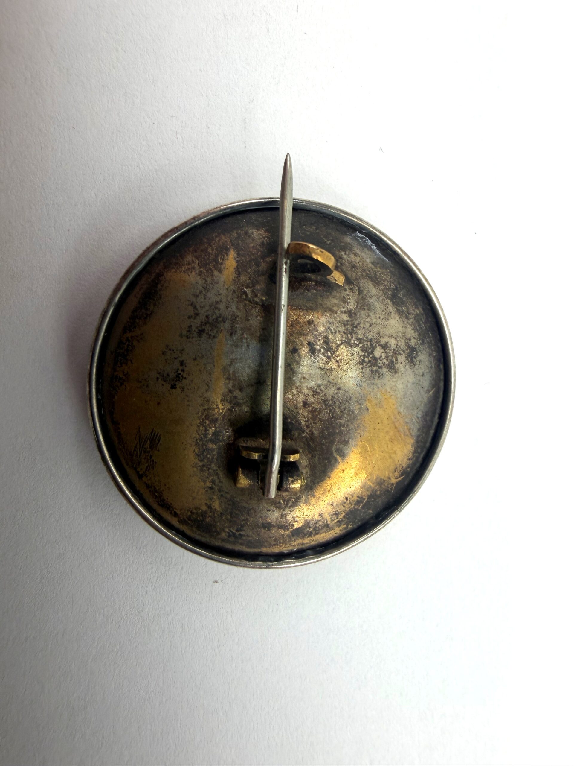 Original WW1 Liverpool Scottish Mother of Pearl & Silver Sweetheart Brooch - Image 2