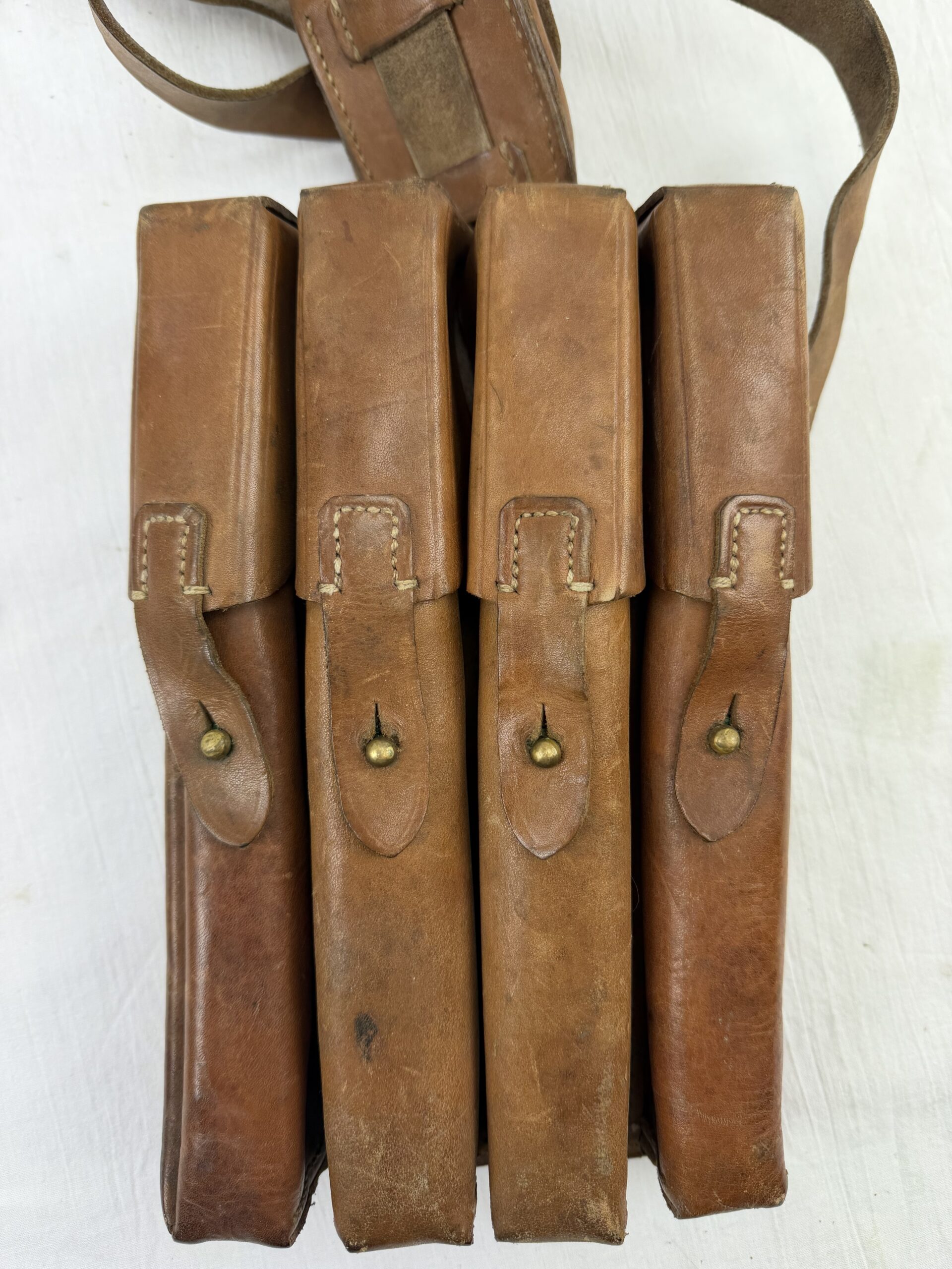 Original Yugoslavia / Serbian Army M56 Leather Ammo Pouch with Magazines - Image 2