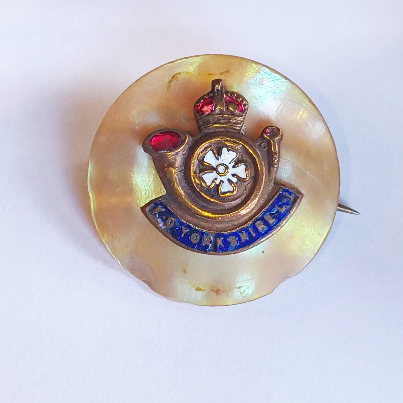 Original WW1 British Royal Yorkshire Mother of Pearl Sweetheart Brooch - Image 2