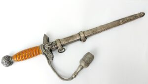 German, WW2, Third Reich M1937 2nd Model Luftwaffe Officer’s Dagger by Ernst Pack & Söhne, Solingen – With Luftwaffe Portepee, VGC
