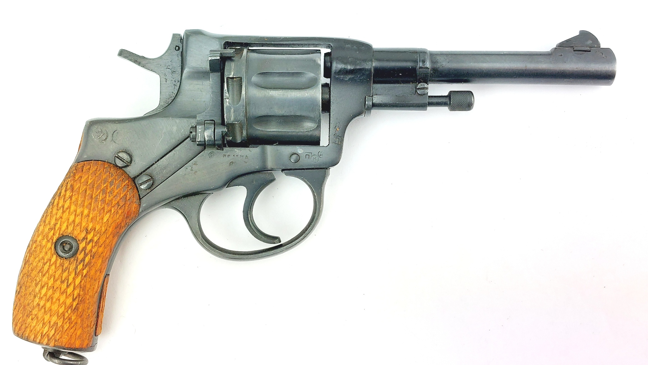 Soviet, WW2-Dated 1943, Nagant M1895 Seven-Shot Gas-Seal Revolver by Tula Arsenal, Matching Numbers, with Early Cold War Soviet Issue Holster, Cleaning Rod & Lanyard, Deactivated - Image 3