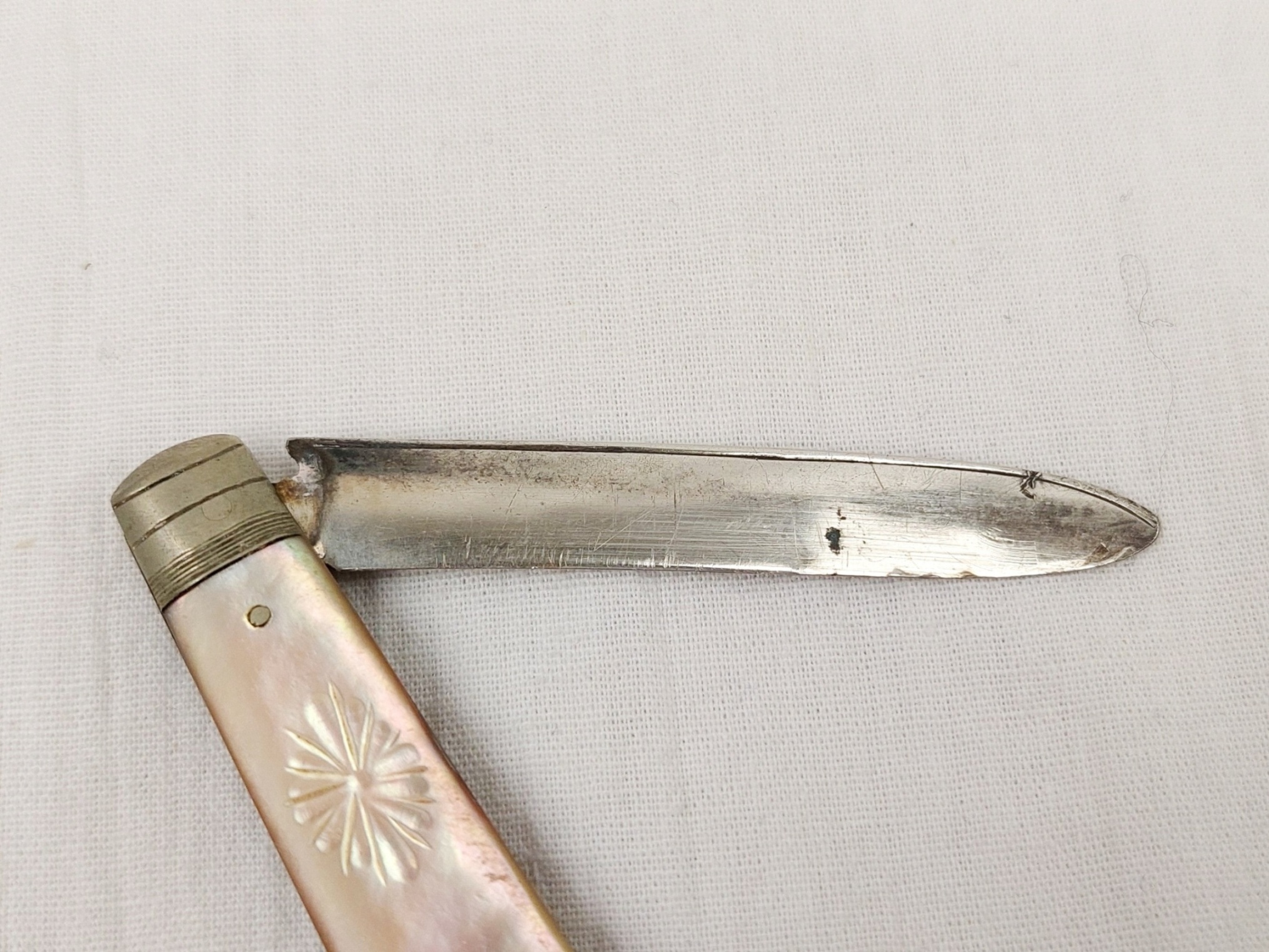 Sheffield 1906 Sterling Silver And Mother Of Pearl Fruit Knife - Image 2