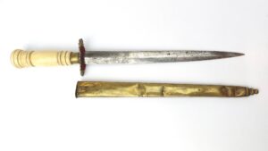 British Georgian, c.1795–1805, Royal Navy Midshipman’s Dirk, Napoleonic  Trafalgar Period, Bone Grip, Foliate Guard, Brass Scabbard