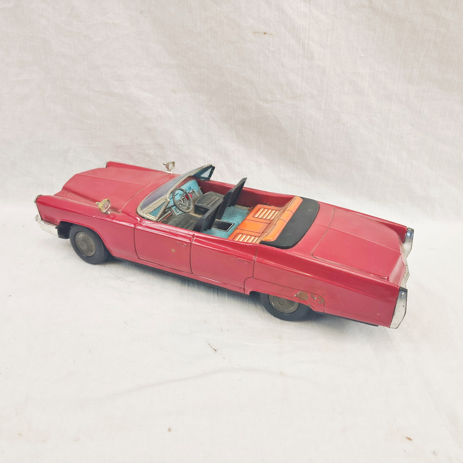 1960s Bandai (Japan) King Size Cadillac Tinplate Car - Image 2