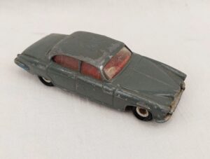 Dinky Toys 142 Mark X Jaguar Car