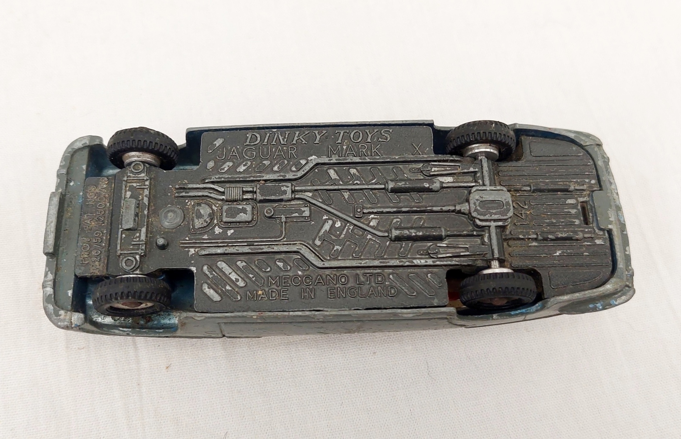 Dinky Toys 142 Mark X Jaguar Car - Image 3