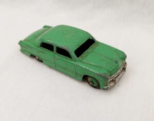 Dinky Toys 170 Ford Sedan