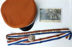 German, 1929, Aschaffenburg 50-Year Reunion Group – Student Fraternity Cap and Couleurband “Deutsches Recht, Deutsche Ehre” with Enamel Bandknopf and Named Photograph, Schloss Johannisburg