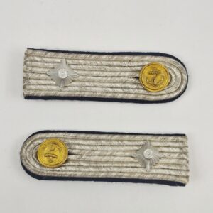 Pair Of WW2 German Kriegsmarine Oberleutnant zur See Shoulder Straps
