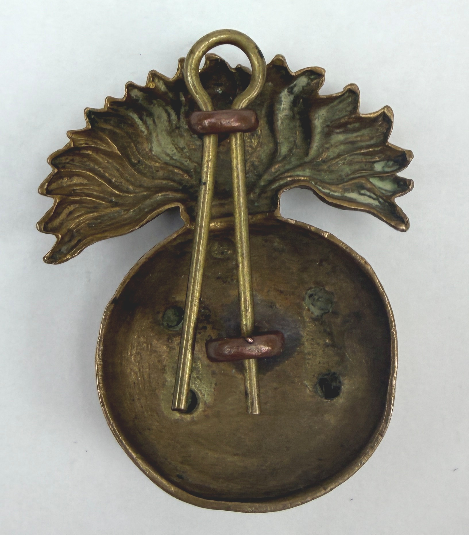 WW1 Inniskilling Fusiliers Cap Badge - Image 2