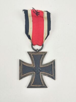 WW2 German Iron Cross 2nd Class (Eisernes Kreuz 2. Klasse)