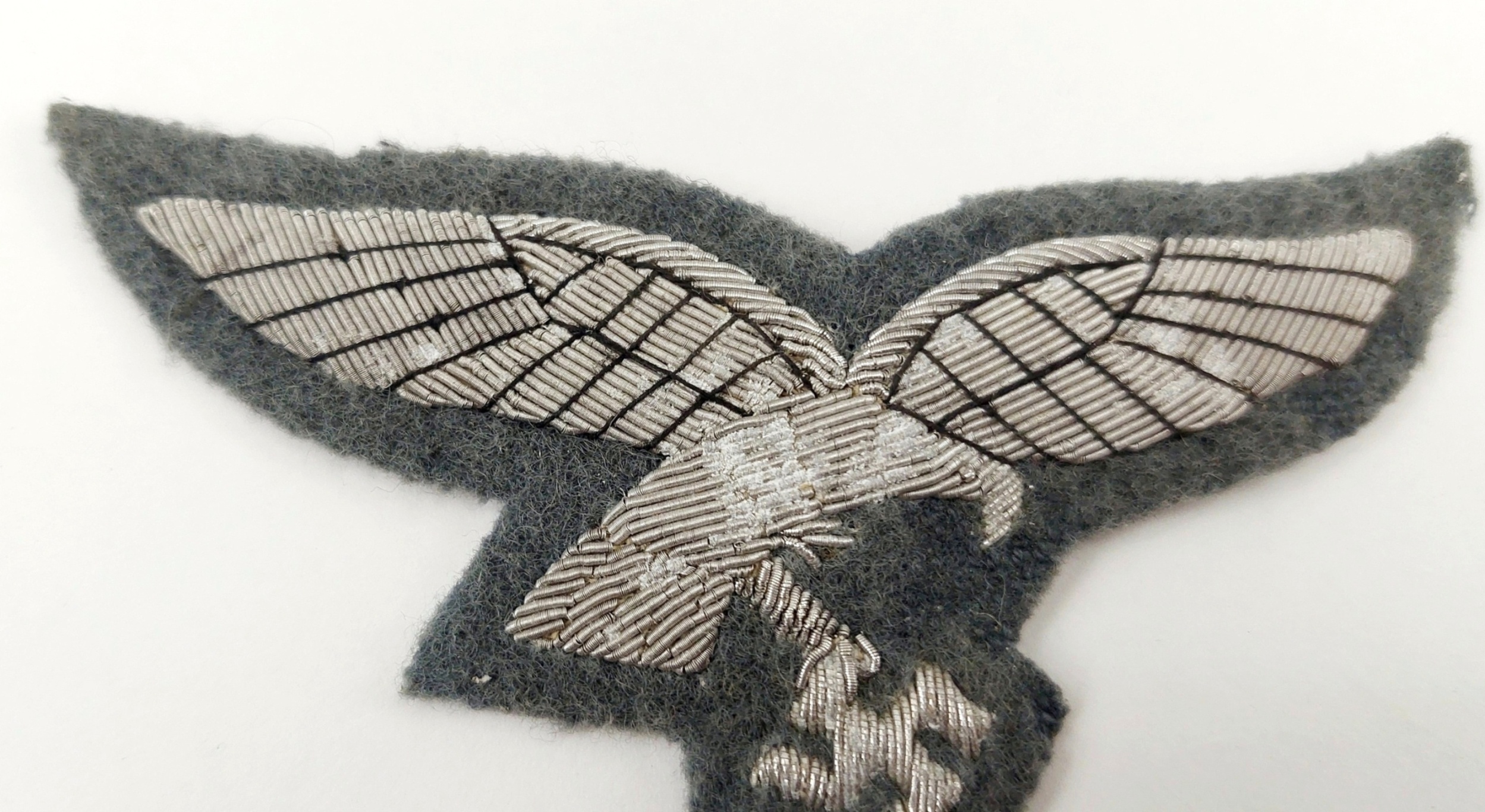 WW2 German Luftwaffe EM/NCO's Cloth Visor Cap Badge - Image 3