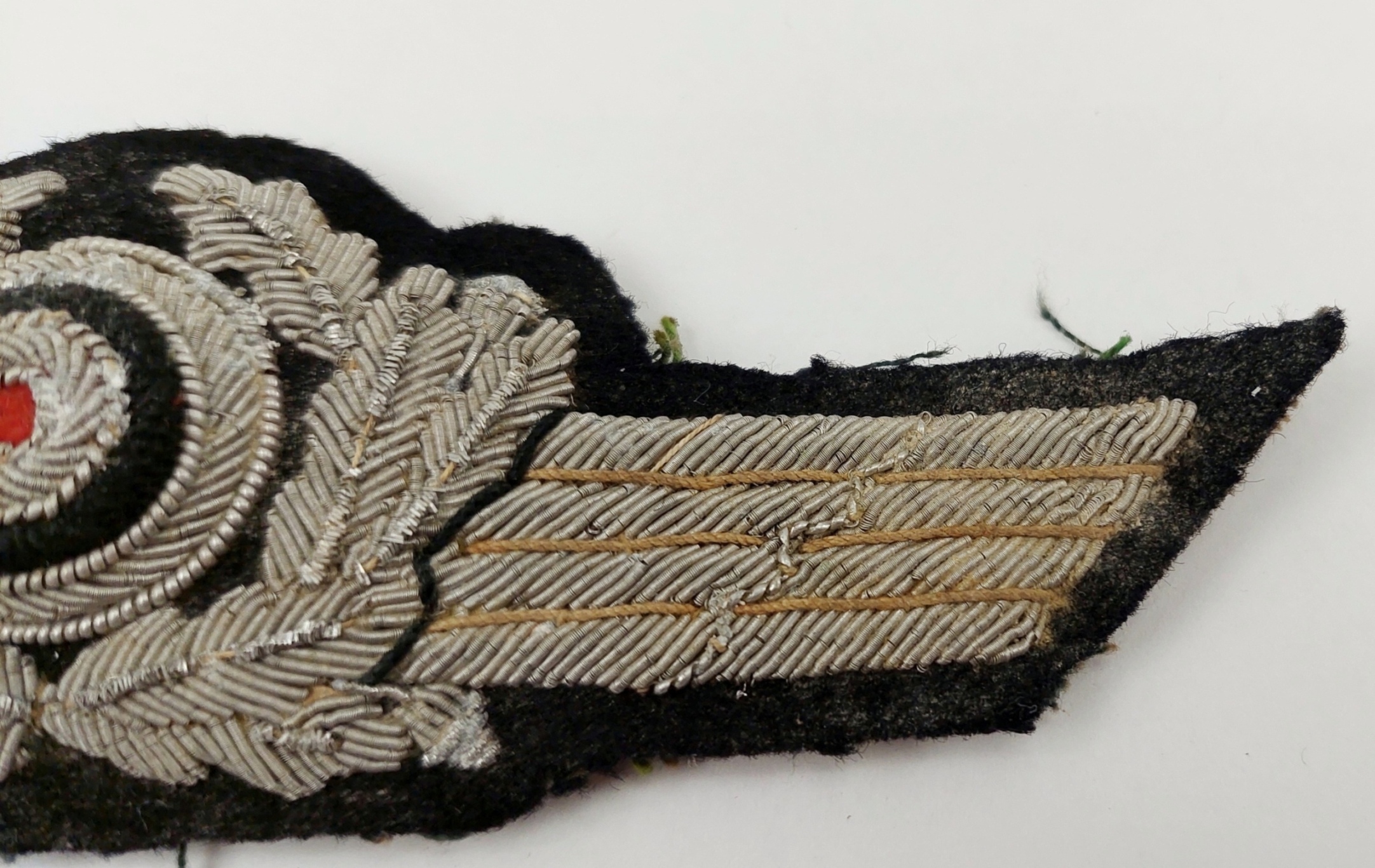 WW2 Luftwaffe Officers Cloth And Bullion Cap Cockcade - Image 4