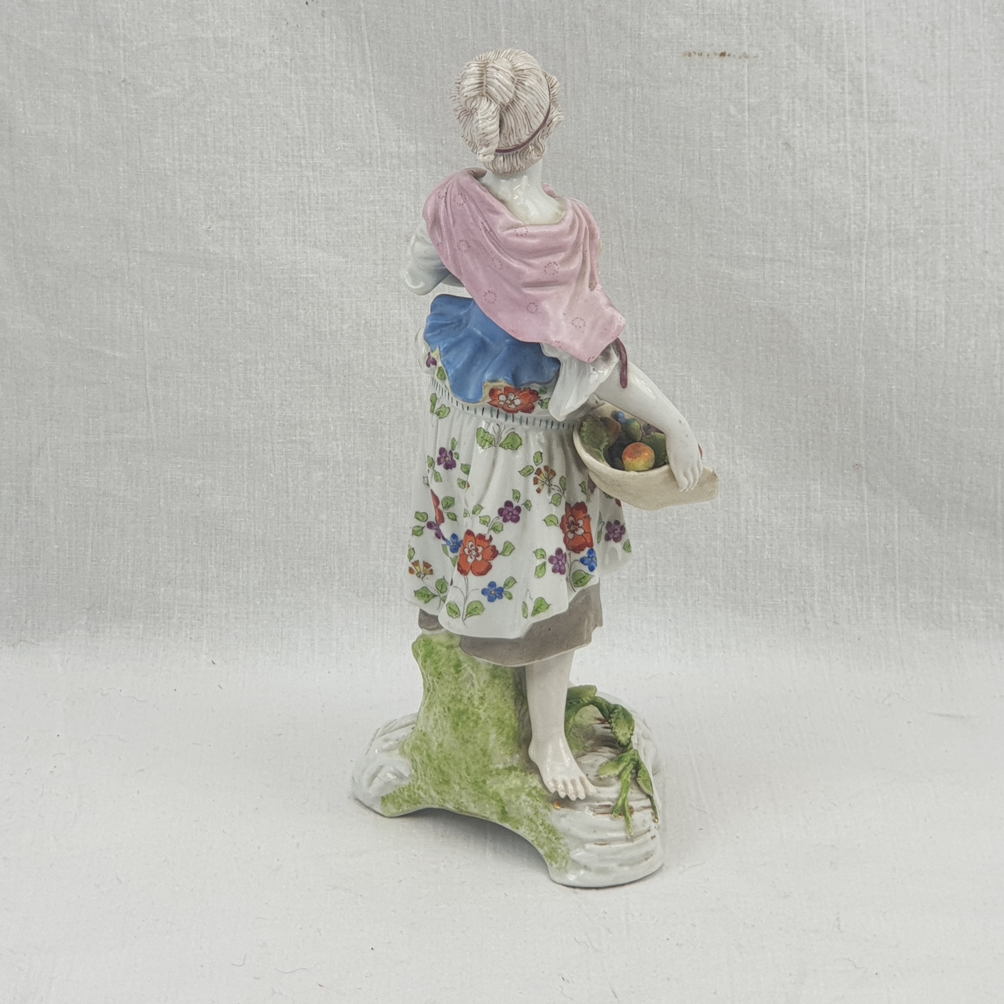 1880s Augustus Rex Style Porcelain Figurine Of A Lady By Helena Wolfsohn - Image 2