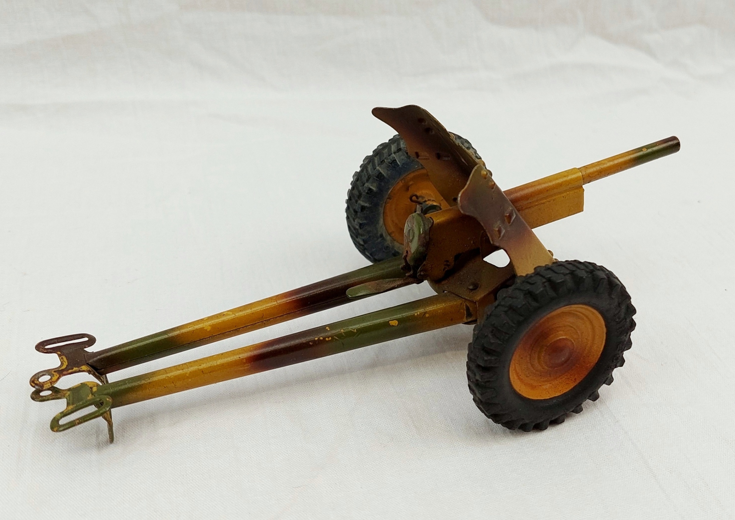 1930s Hauser Tinplate Cap Fire German PAK Anti Tank Gun Toy - Image 4