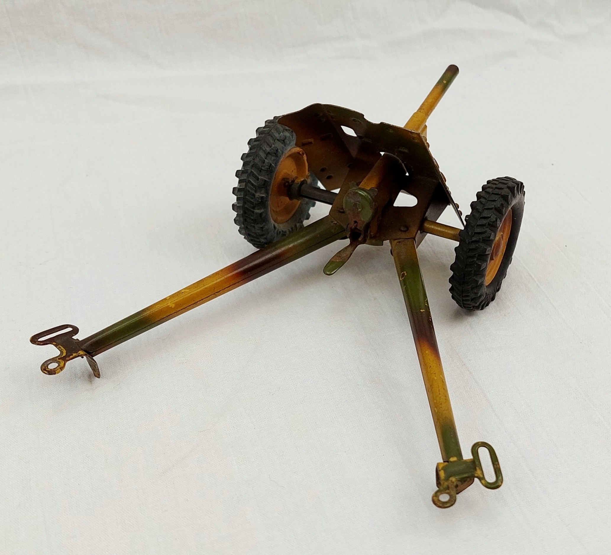 1930s Hauser Tinplate Cap Fire German PAK Anti Tank Gun Toy - Image 3