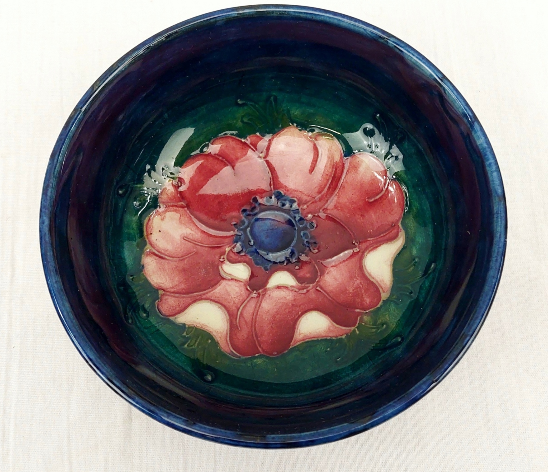 1930s William Moorcroft Anenome Pattern Small Footed Bowl - Image 2