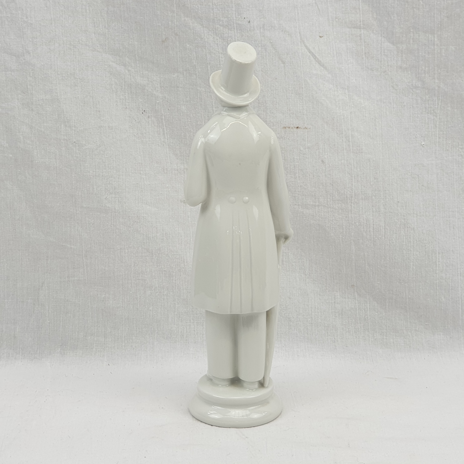 1940s Royal Copenhagen Hans Christian Anderson Plain White Ceramic Figurine - Image 4