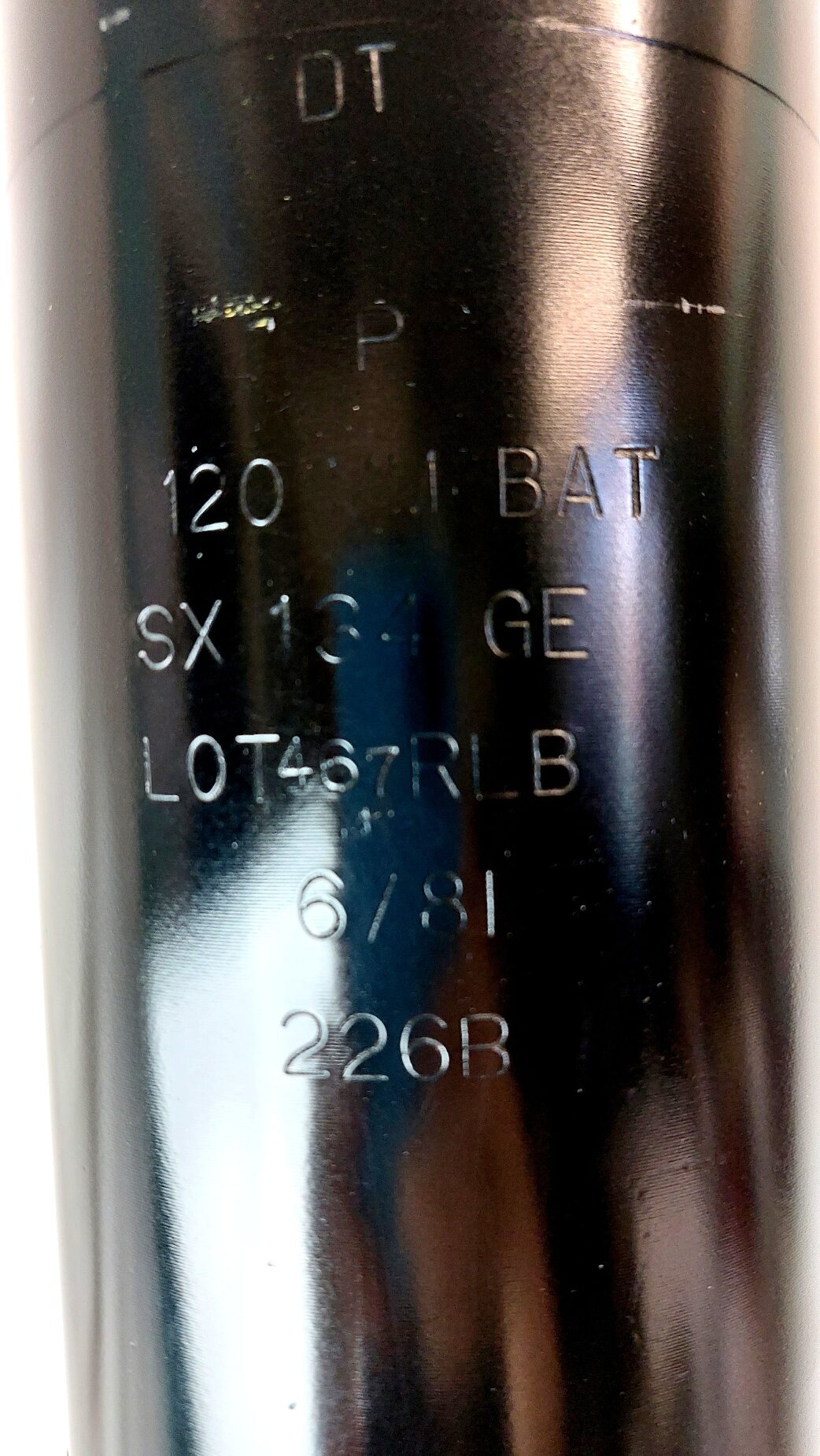 British Army, Cold War 1958–1981, 120mm WOMBAT BAT MOBAT HESH L19A3 Inert Shell & Brass Case - Image 5