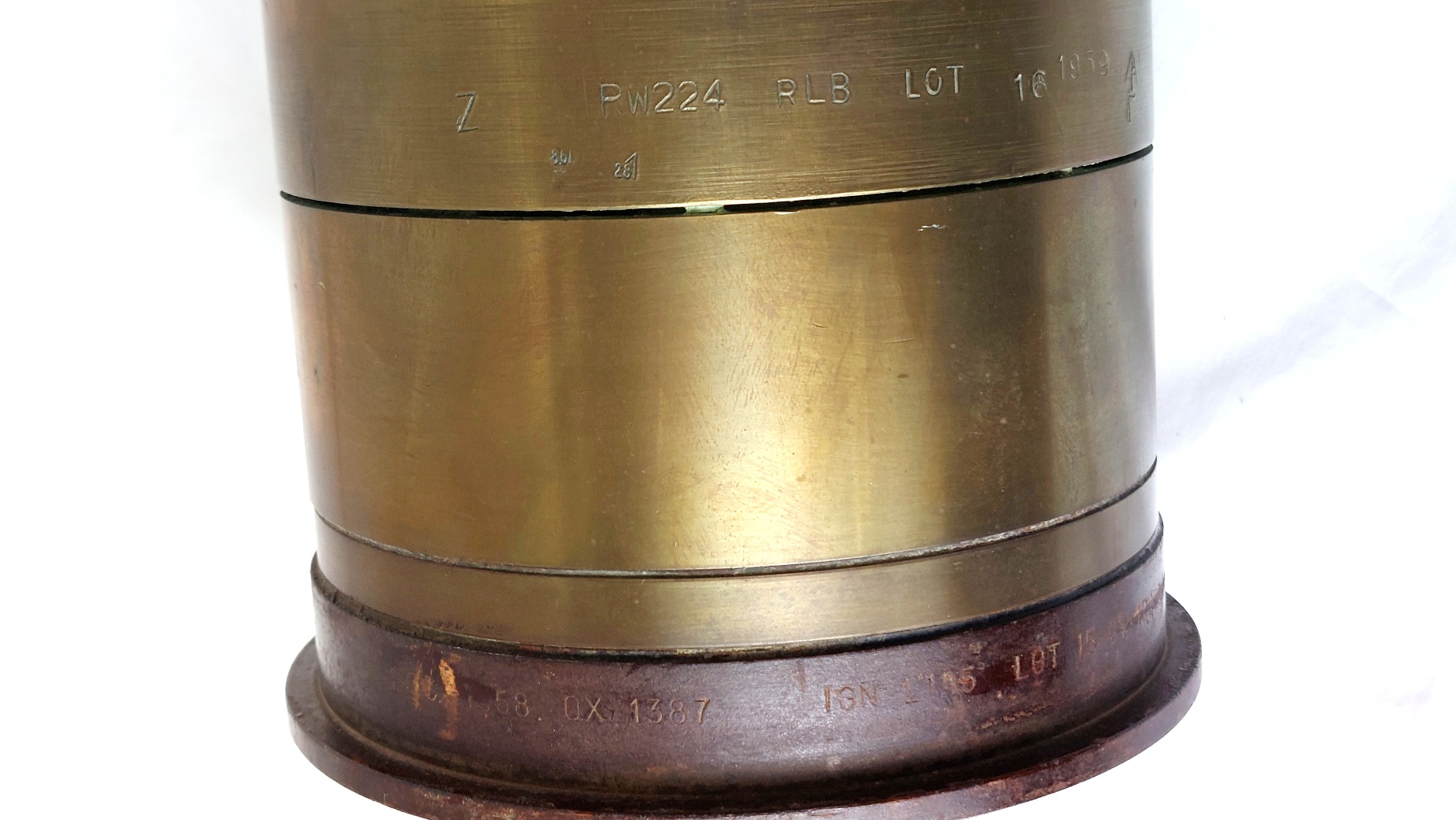 British Army, Cold War 1958–1981, 120mm WOMBAT BAT MOBAT HESH L19A3 Inert Shell & Brass Case - Image 8