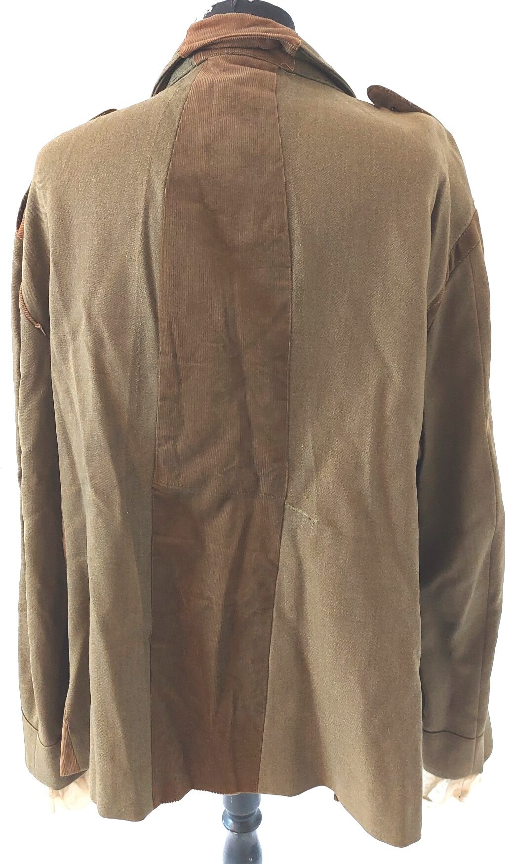 British, Dated 1961, Royal Army Educational Corps Officer’s Service Dress Tunic by Gieves London, Named to 2nd Lt. K. C. Benner - Image 15