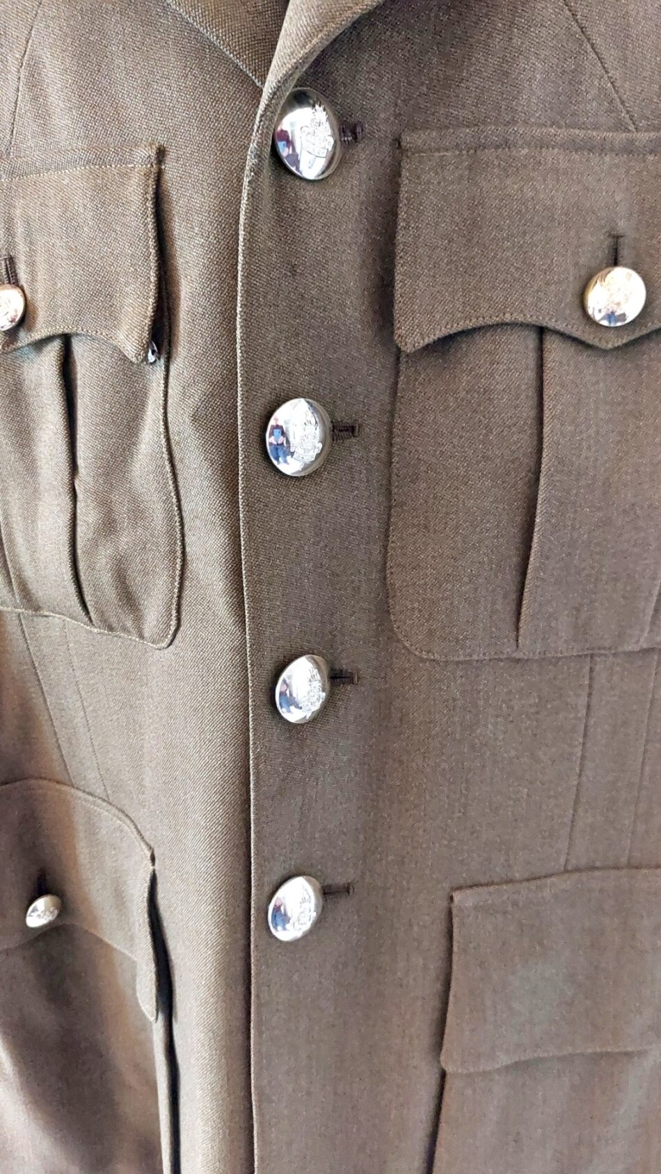 British, Dated 1961, Royal Army Educational Corps Officer’s Service Dress Tunic by Gieves London, Named to 2nd Lt. K. C. Benner - Image 2