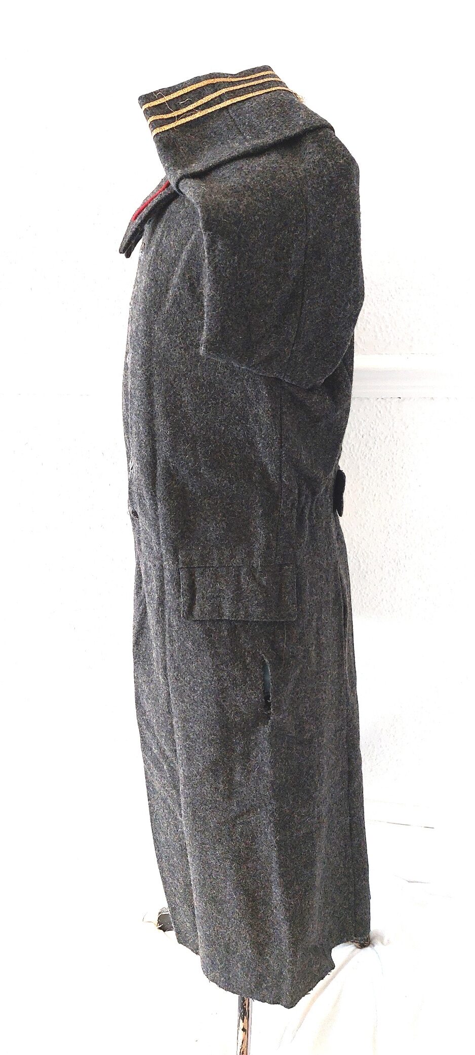 Bulgarian, Cold War Era (1987), Bulgarian People’s Army (БНА) Officer’s Wool Greatcoat (Shinel), Senior Lieutenant Rank, Hristo Botev Factory, Kalofer, Medium - Image 6