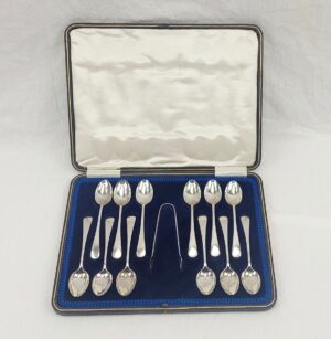 Cased Sterling Silver Set Of Sheffield 1916 12 Teaspoons And Sugar Tongs