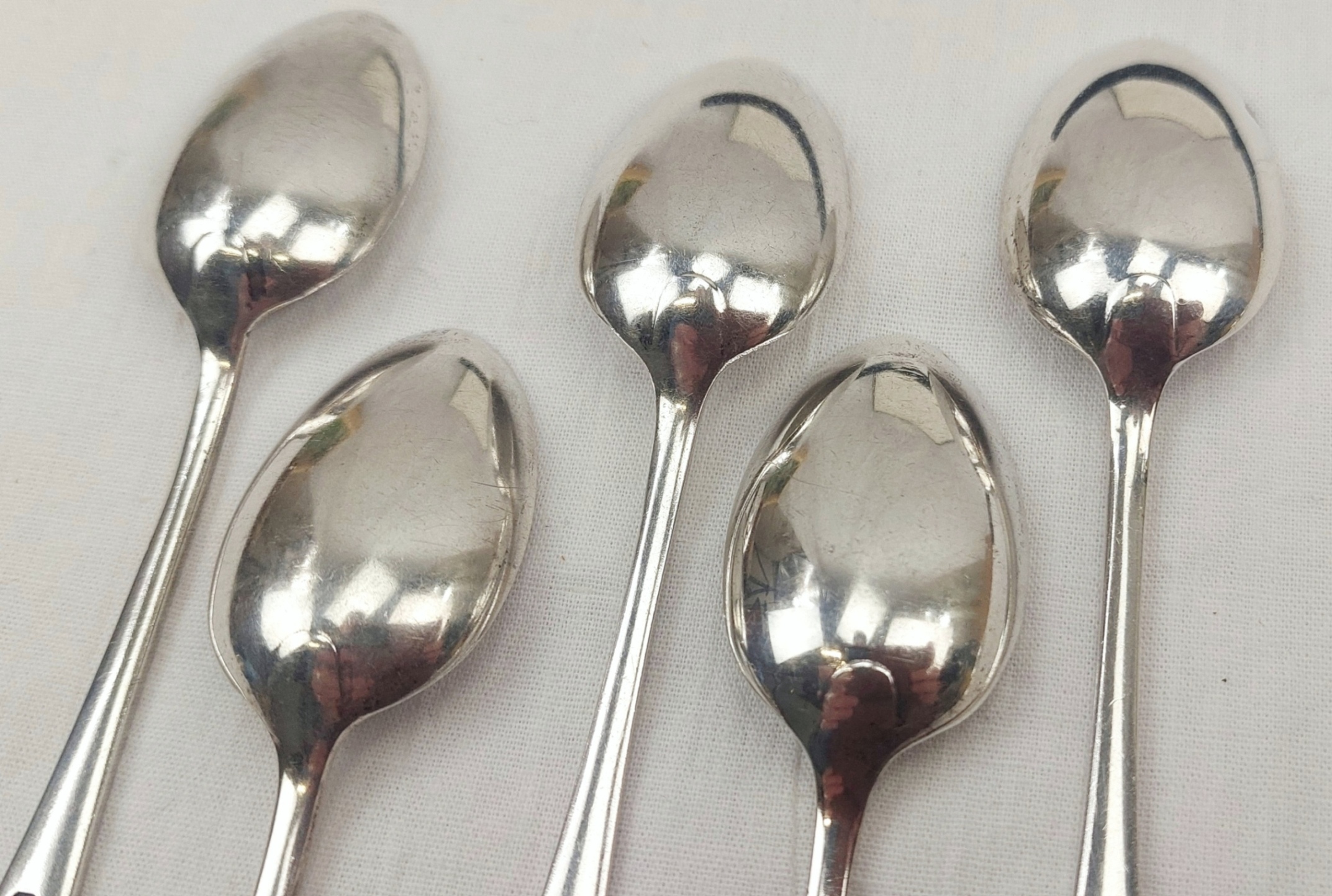 Cased Sterling Silver Set Of Sheffield 1916 12 Teaspoons And Sugar Tongs - Image 11