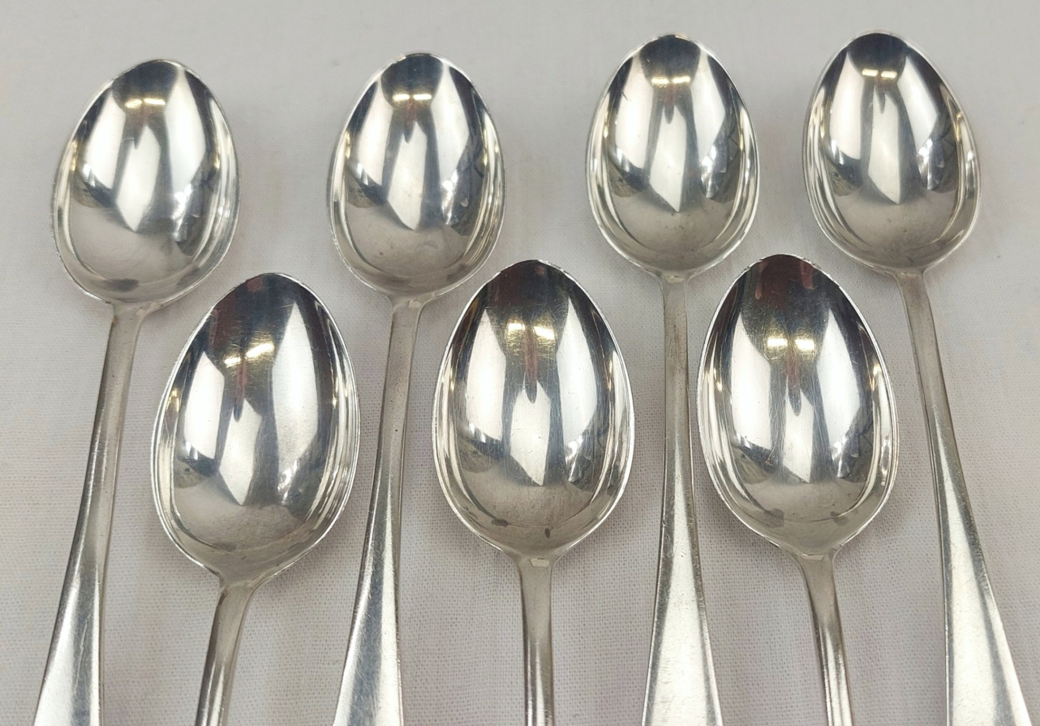 Cased Sterling Silver Set Of Sheffield 1916 12 Teaspoons And Sugar Tongs - Image 4