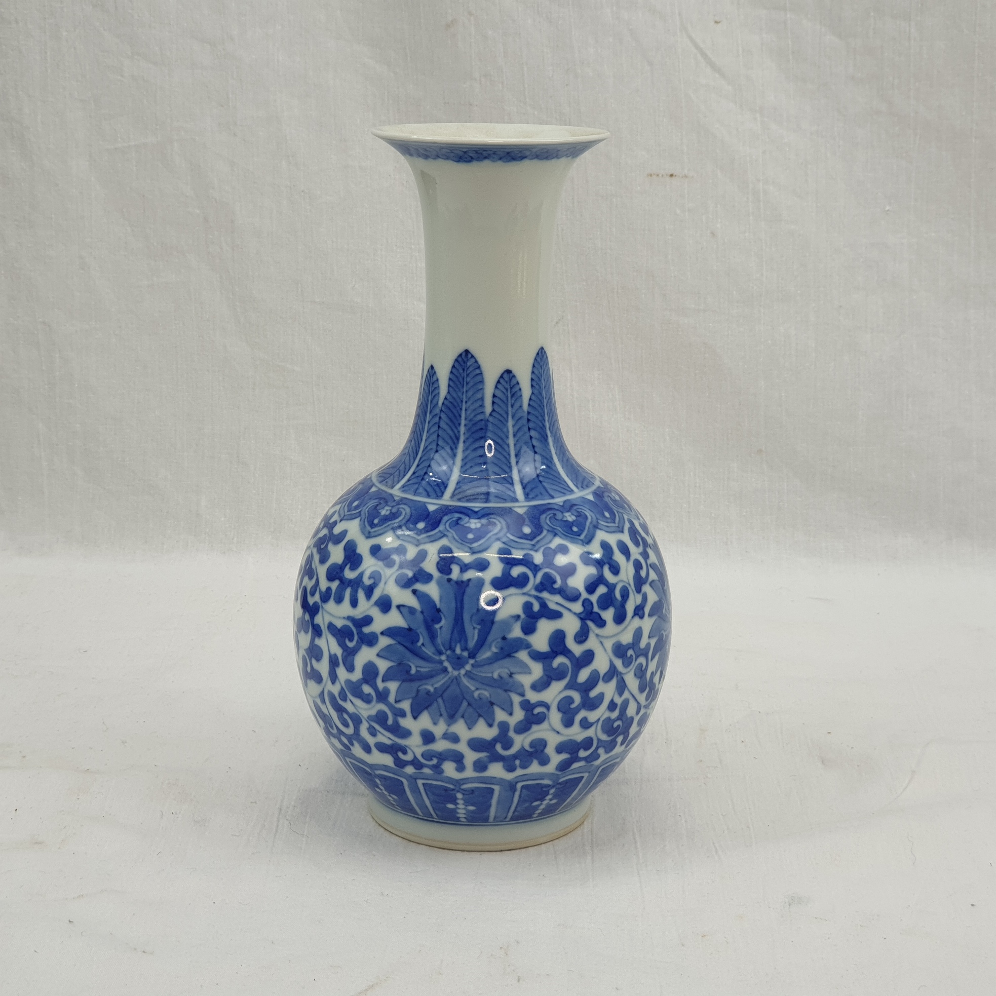 Circa 1900 Chinese Blue And White Porcelain Vase With Lotus Leaf Decoration - Image 2