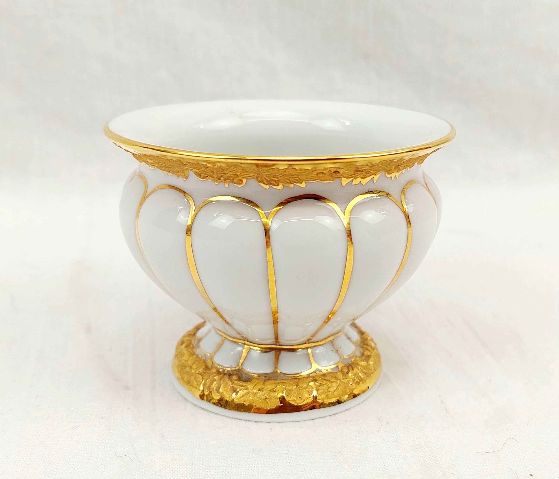 Circa 1900 Meissen White And Gilt Ribbed Porcelain Cup - Image 2