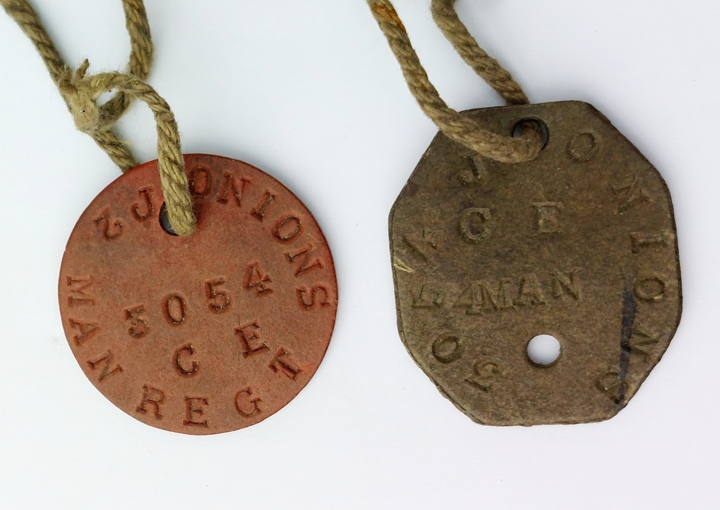 Exceptional WWI Onions Family Identity Disc Group – John Onions 3054, Manchester Regiment & Company Sergeant Major; Arthur Onions 9880 DCM KIA, South Lancashire Regiment - Image 4