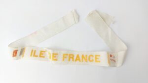 French Line (Compagnie Générale Transatlantique), c.1950s, SS Île de France Ocean Liner Cap Tally / Sailor Hat Ribbon with French Tricolour and CGT House Flag