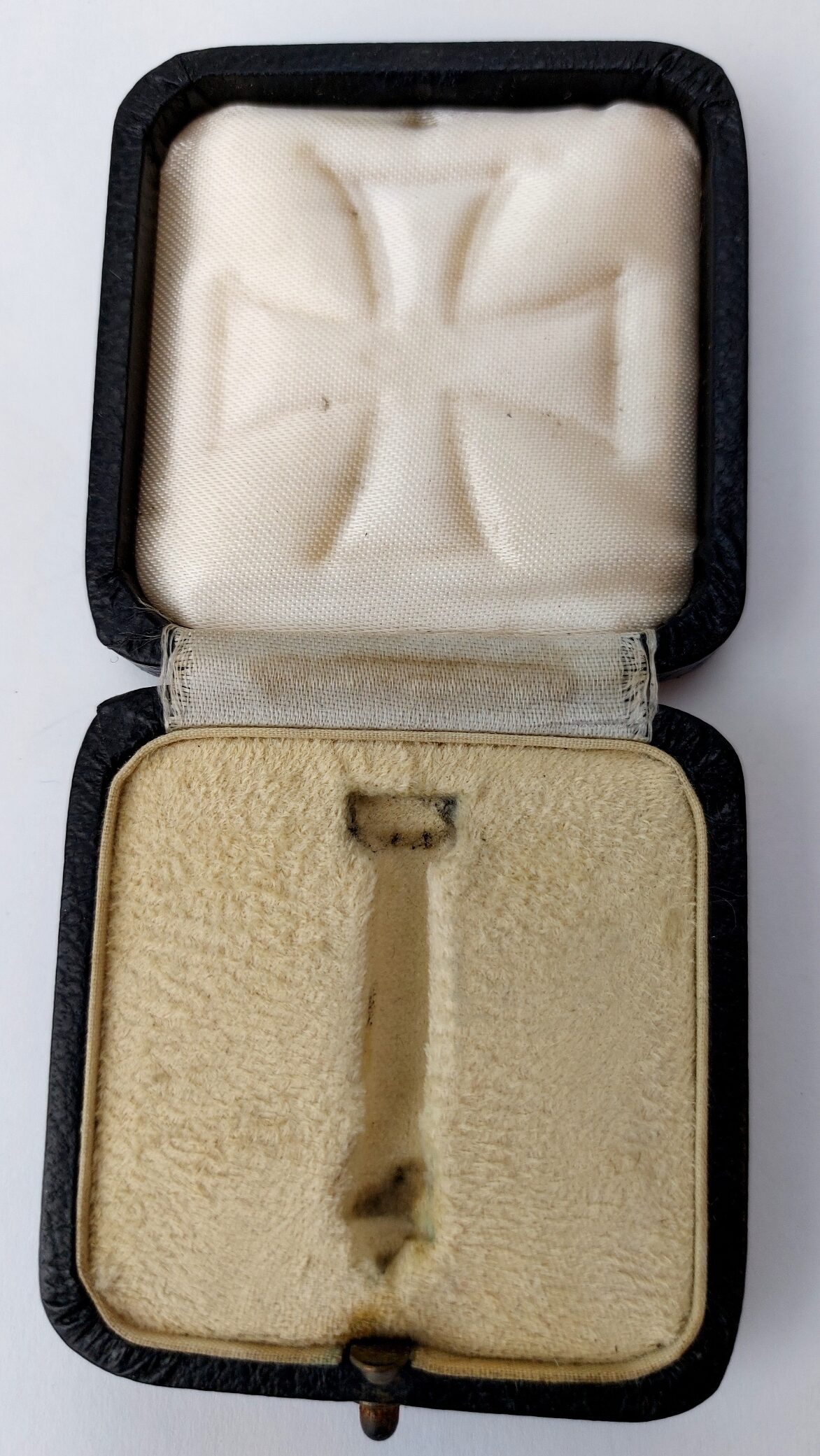 German, WW2, Iron Cross 1st Class 1939 (Eisernes Kreuz 1) with Original Presentation Case - Image 8