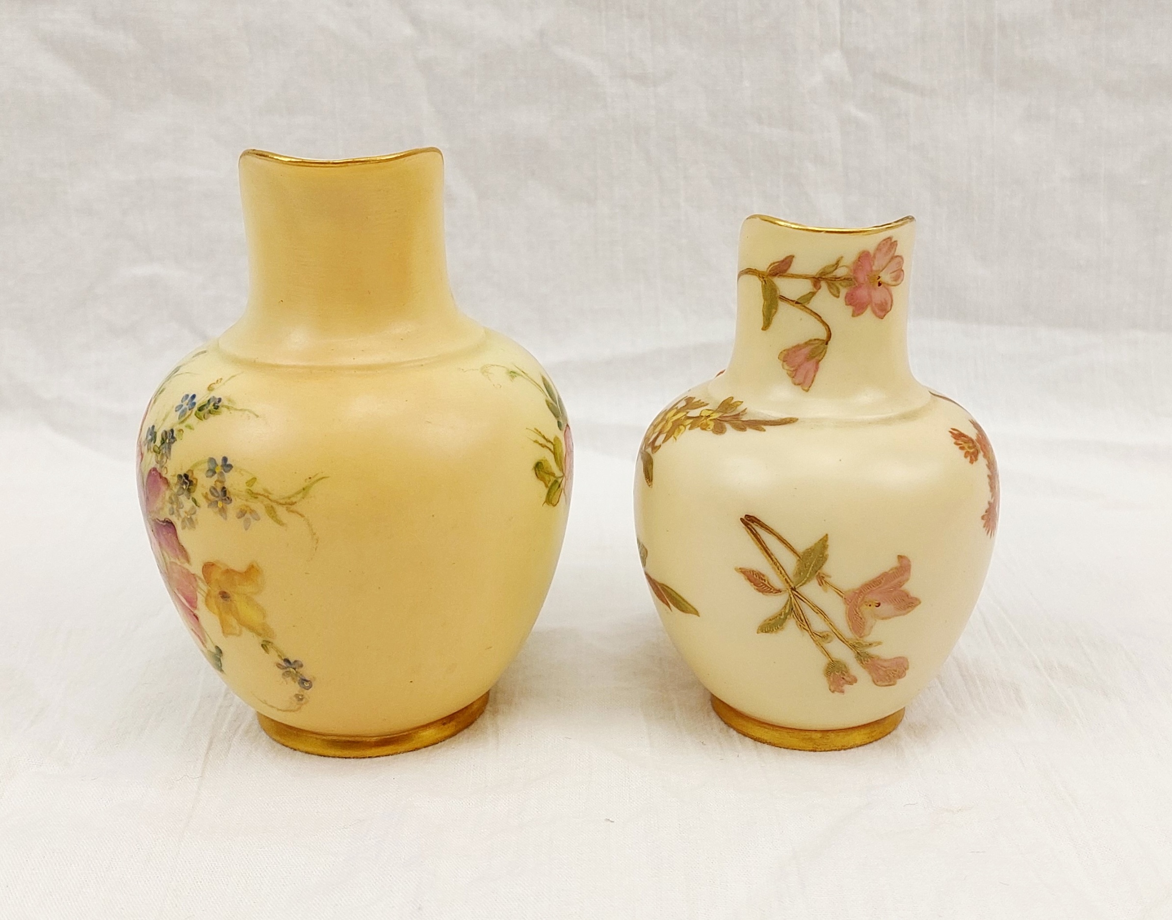 Pair Of 1904 Royal Worcester Blush Ivory And Floral Small Cream Or Milk Jugs - Image 4