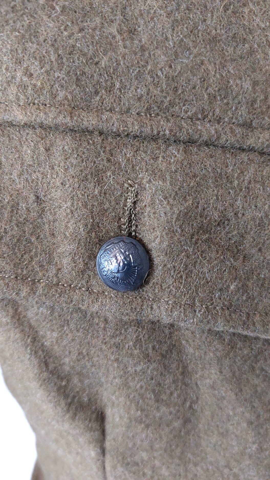 Romanian, 1976, Romanian People’s Army Wool Service Tunic, Râmnicu Sărat Factory Label, Socialist State Emblem Buttons, Size 42 (Small) - Image 3