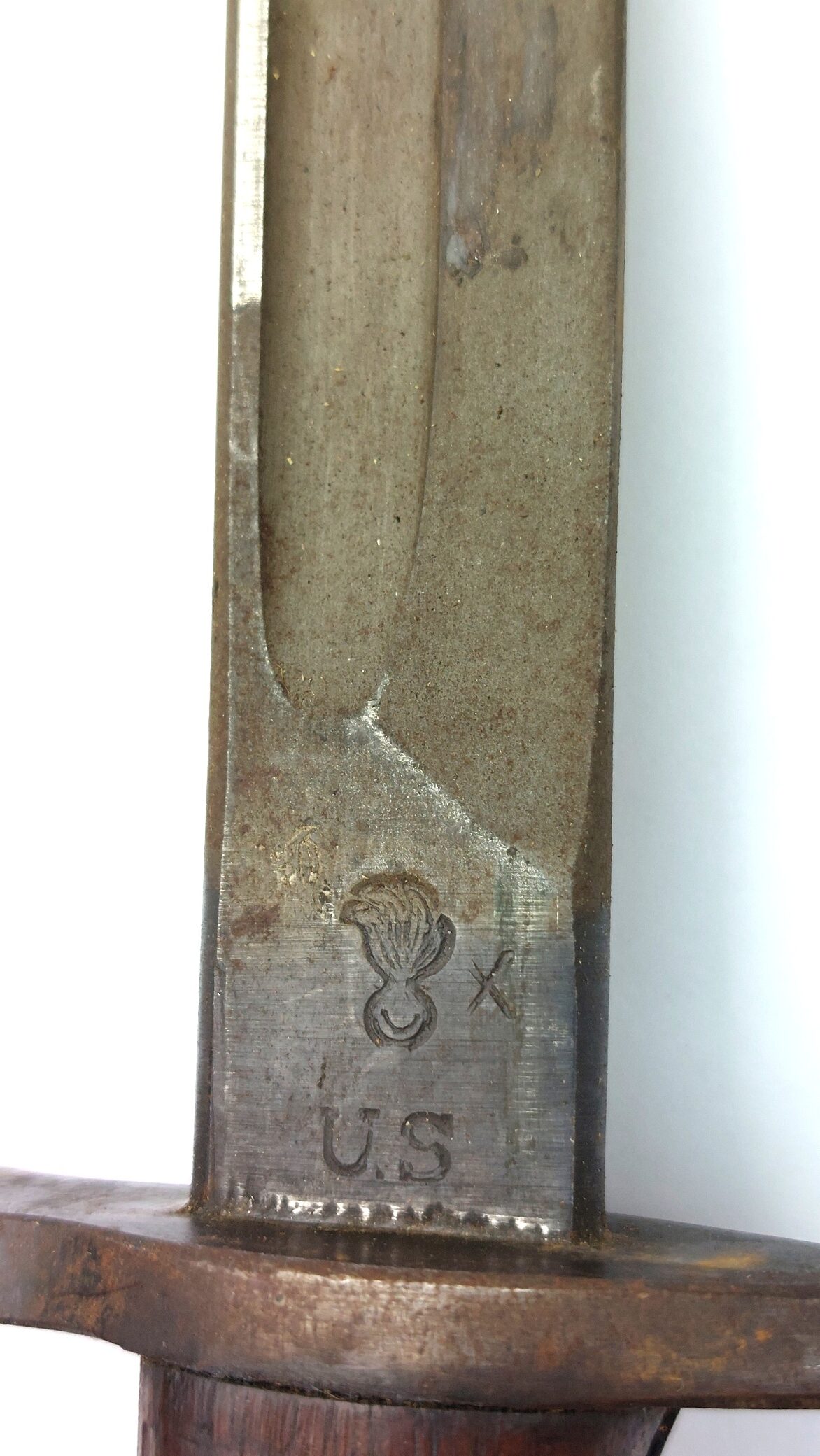 US, WW1 - Dated 1917, Winchester Model 1917 Bayonet with 1st Pattern Maxim Scabbard and WW2 British P39 Emergency Frog - Image 5