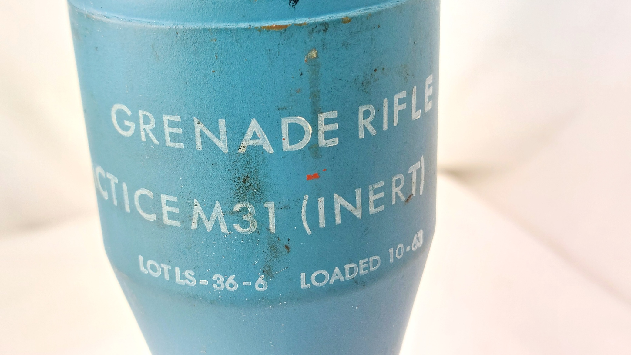 US, Vietnam Era, Practice Rifle Grenade M31 (Inert), Dated Oct 1963, with Period US G981 Rifle Grenade Transit Container - Image 5