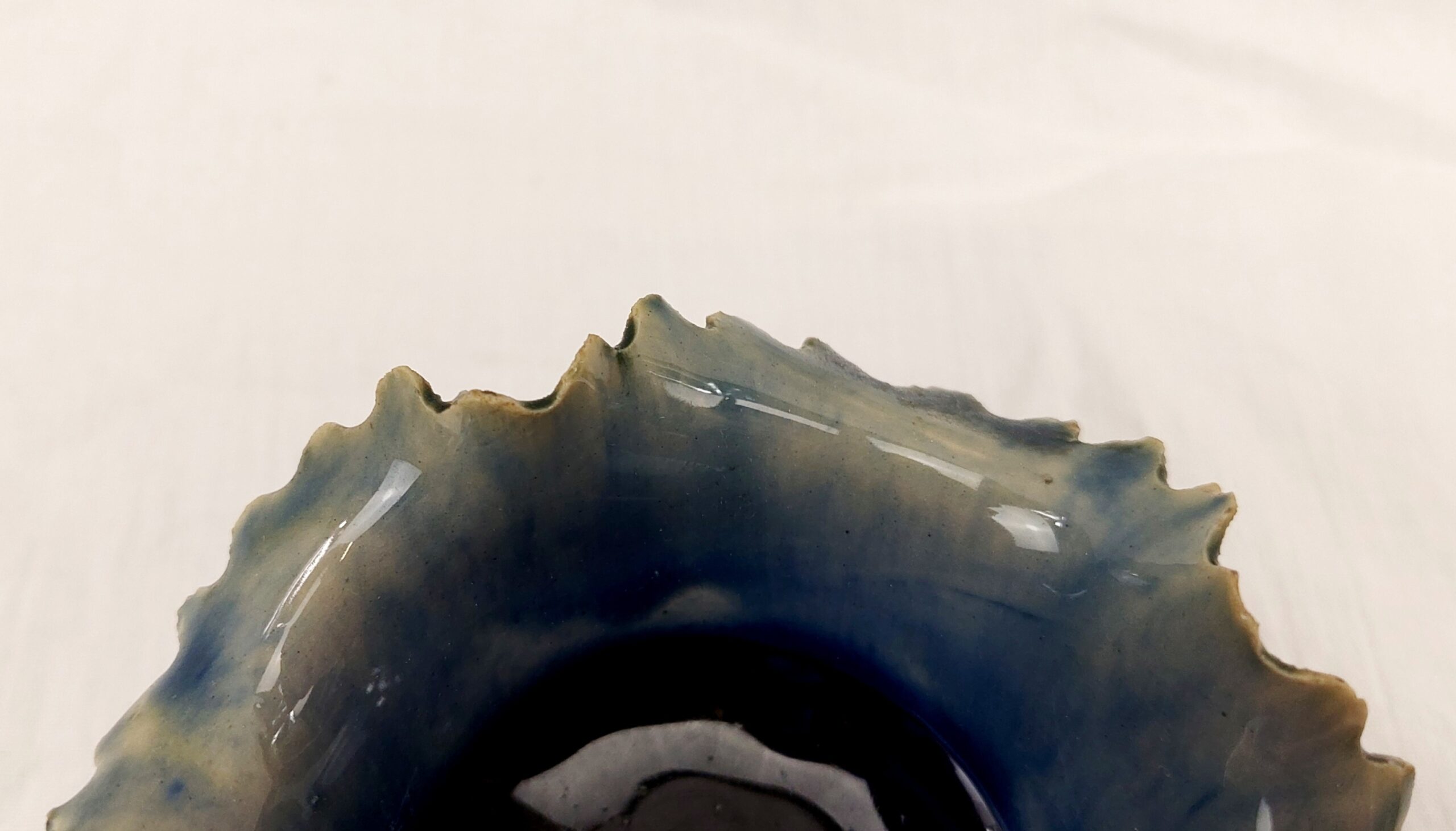 c1880 Art Nouveau Doulton Lambeth Frilled Rim Pot - Image 5